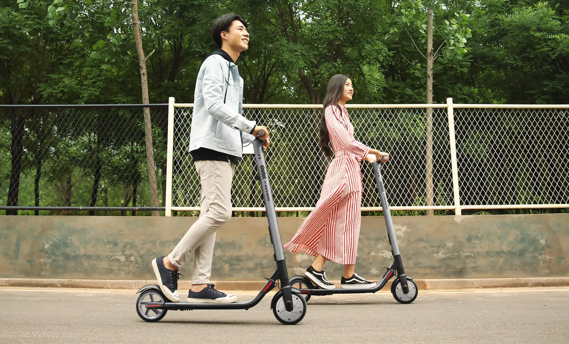 Ninebot Kickscooter ES2+