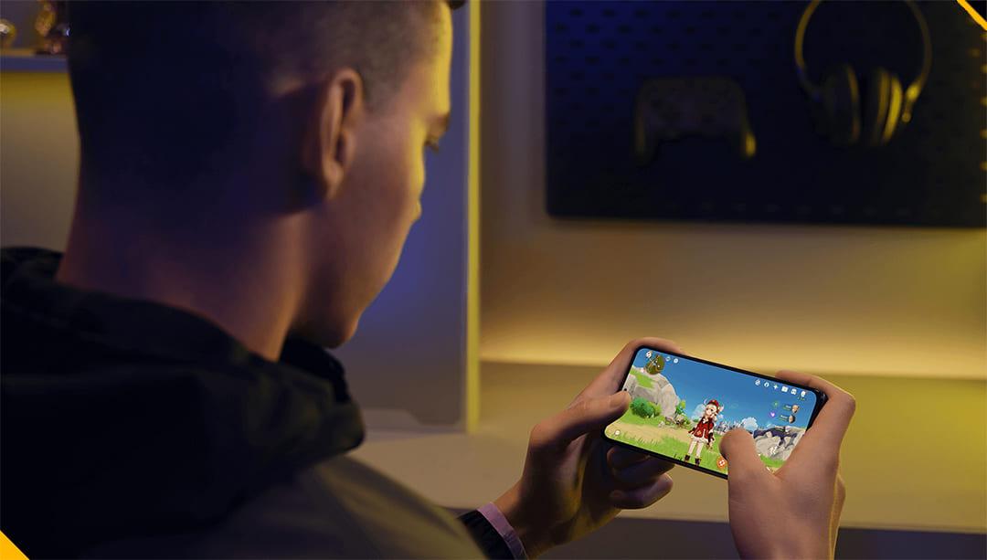 POCO F4